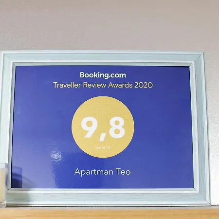 アパート Teo